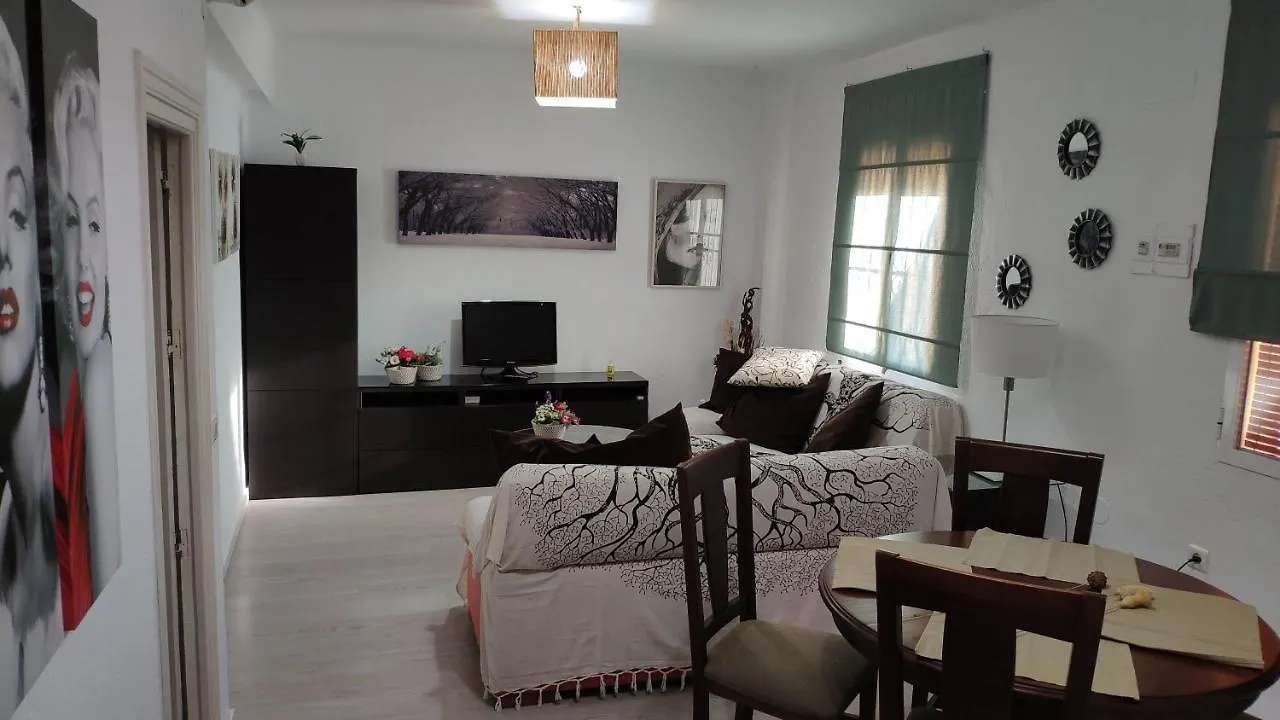 Apartment Fabulosa Casa Del Arbol Malaga